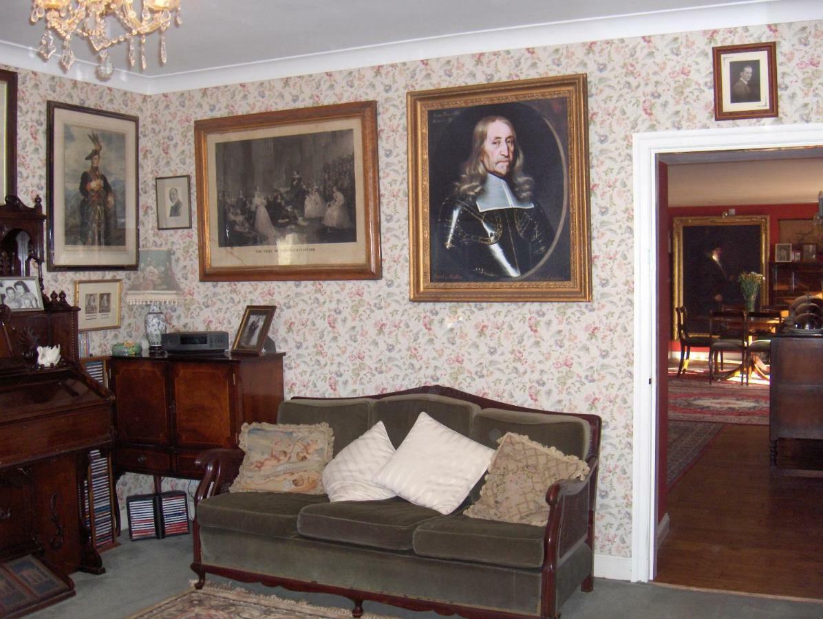 The Old School House Mordington Bed and Breakfast Exteriör bild